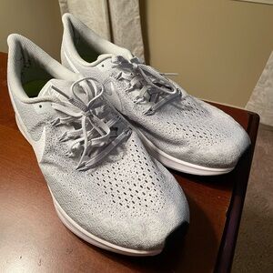 Men size 12 Nike sneaker light gray